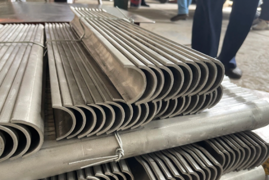 爐膛不鏽鋼防磨瓦常用的材質有哪些？