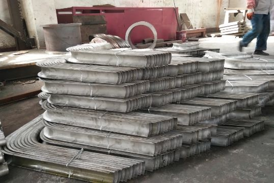 高磨損工況必備：電廠過熱器防磨瓦廠家技術解決方案